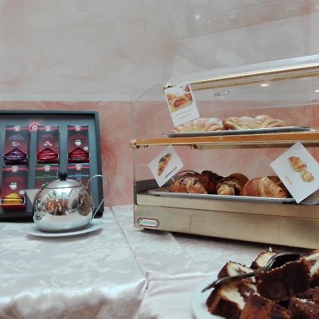 Hotel Ideale Varazze Dış mekan fotoğraf