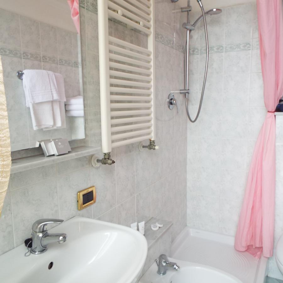 Hotel Ideale Varazze Dış mekan fotoğraf